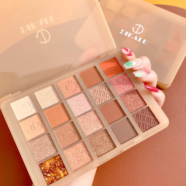 DIKALU Eyeshadow Palette Coco Venus 20 colors